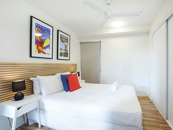 Deluxe 3 Bedroom Apartment — photo 2